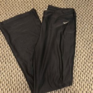 Nike Fit Dry flare leggings size S